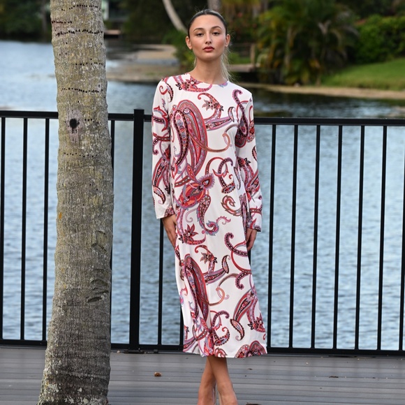 DEVORAH'S SECRET Modest Midi Dress Paisley White/Hot Pink/Coral / Regular& Plus - Picture 3 of 6